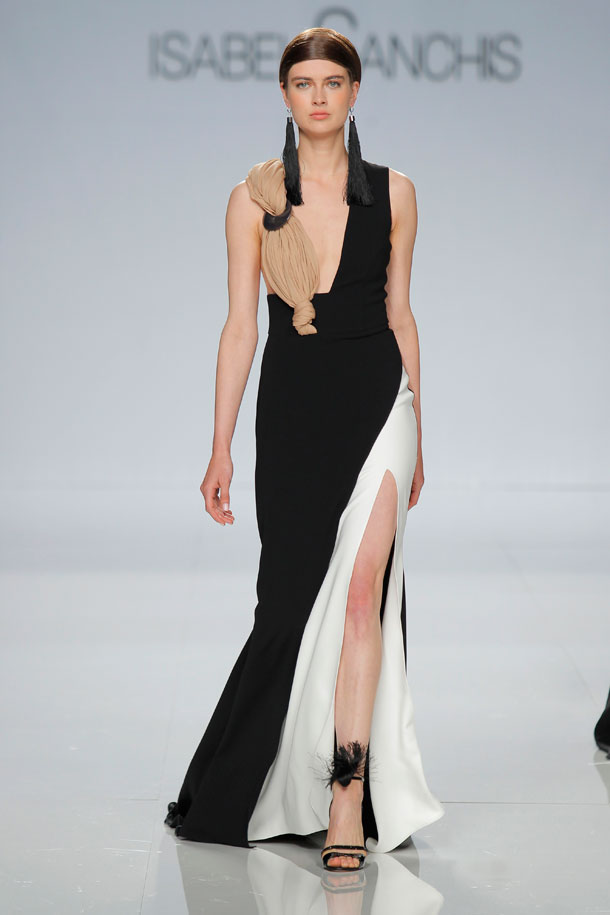 ilovebrides.pt Isabel Sanchis 2018 Barcelona Bridal Fashion Week 2017